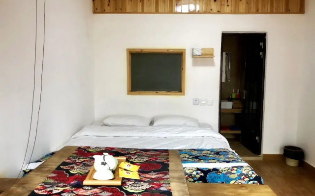 Tourist Courtyard Hotel