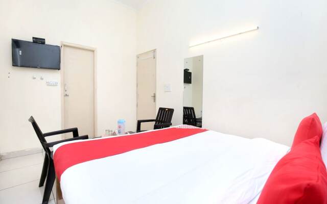 OYO 16695 Hotel Sun View