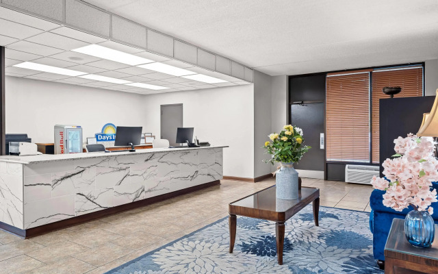 Days Inn by Wyndham Statesboro