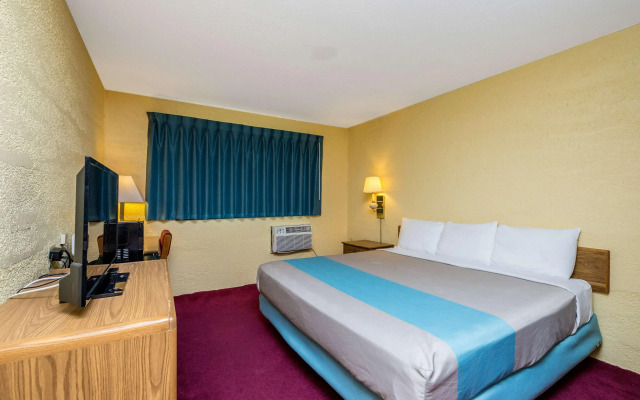 Motel 6 Cedar Rapids, IA - Airport