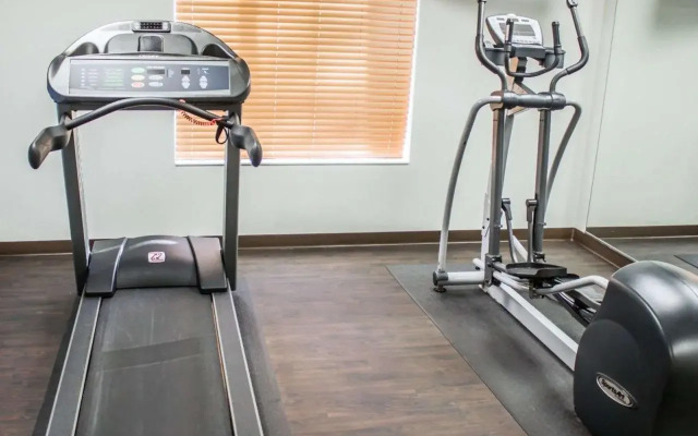 Comfort Suites Downtown