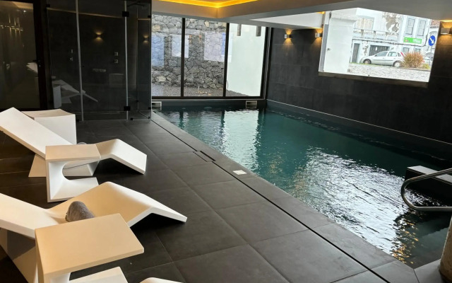 Azores Book Hotel