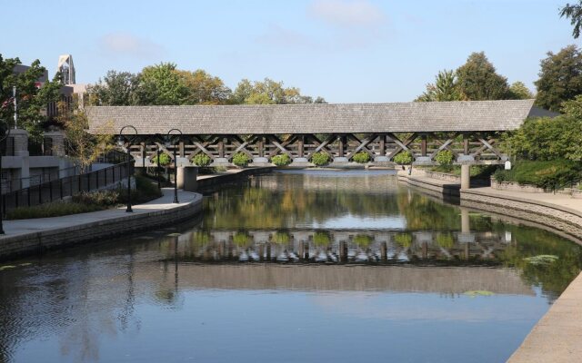 Hotel Indigo Naperville Riverwalk, an IHG Hotel