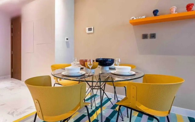 Lux 2B Apt Dubai Canal Water View