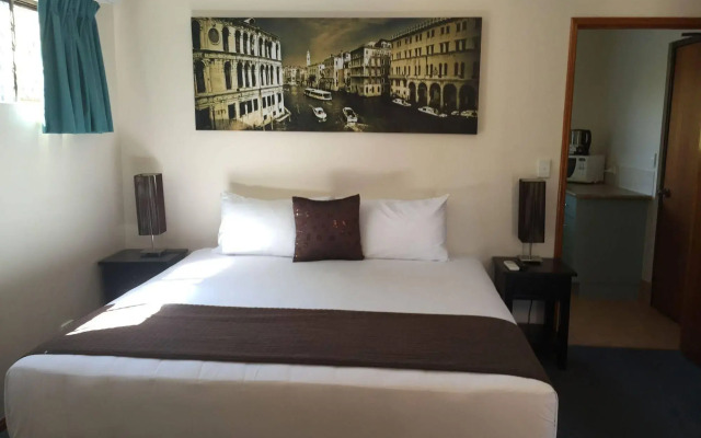 Aspley Carsel Motor Inn