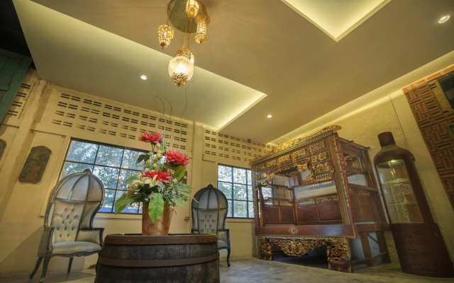 ETHES Coworking - Coliving & Lounge