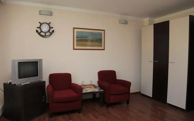 Sea Port Hotel