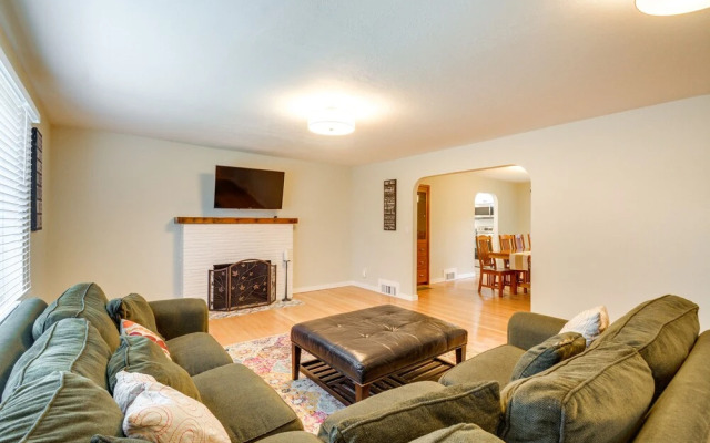 Tacoma Vacation Rental w/ Outdoor Fireplace