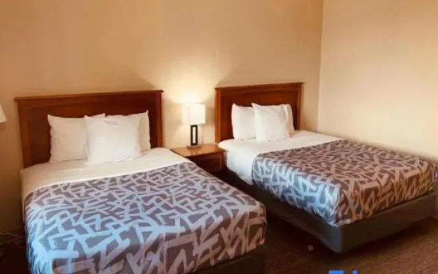 Days Inn by Wyndham Wheatland