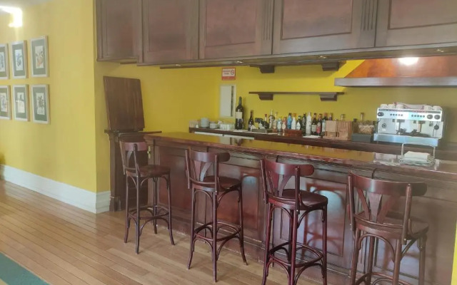 Hotel Suite Mioño Castro