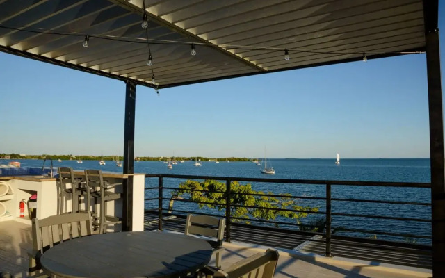 Sunset Gecko Condos - Unit 2A