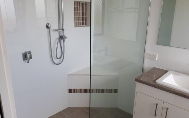 Fraser Views Bed and Breakfast