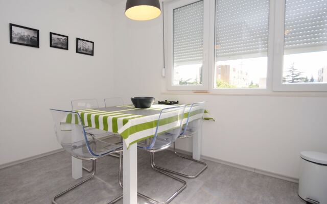 Bolt Holiday Apartment