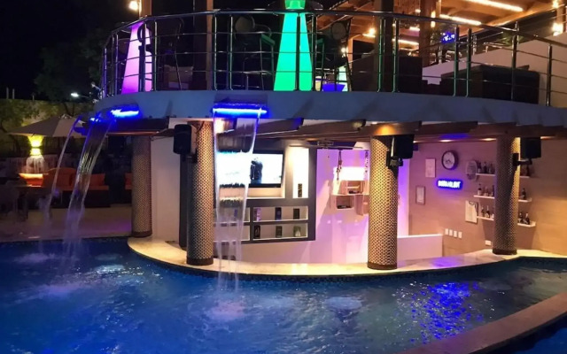 Halibut Hotel