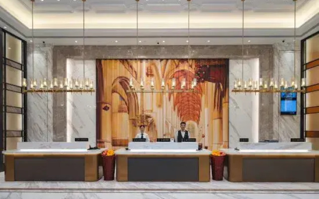 Vienna International Hotel (Guangzhou Baoneng Performance Center Xiangxue Subway Station)