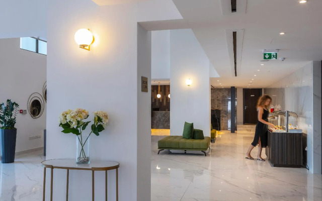 Leonardo Crystal Cove & Spa by the sea - Adults Only