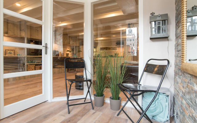 Canal West Area Apartments