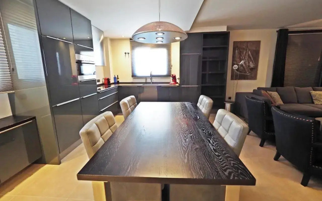 Luxe vakantieappartement aan de jachthaven van Altea met frontaal zeezicht