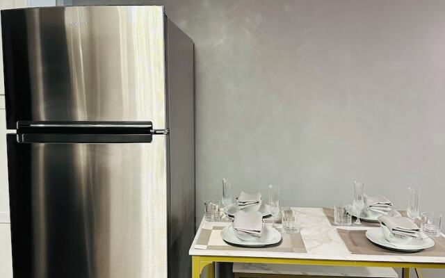 Studios at Fontainebleau Terrace