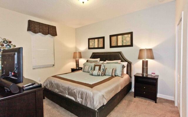 1473 Myrtlewood Street 8 Bedroom Home