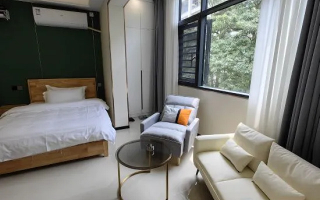 Qingyayuan Homestay (Haidian Island Hainan University)