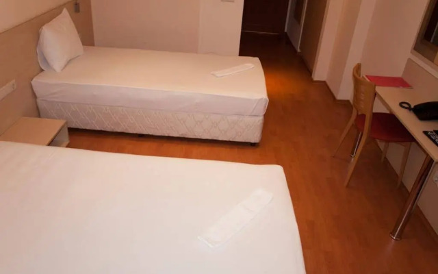 Hotel Astra
