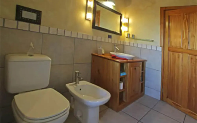 Cliffhanger Cottages