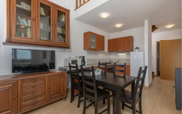 Stunning Apartment in Njivice With Wifi and 2 Bedrooms