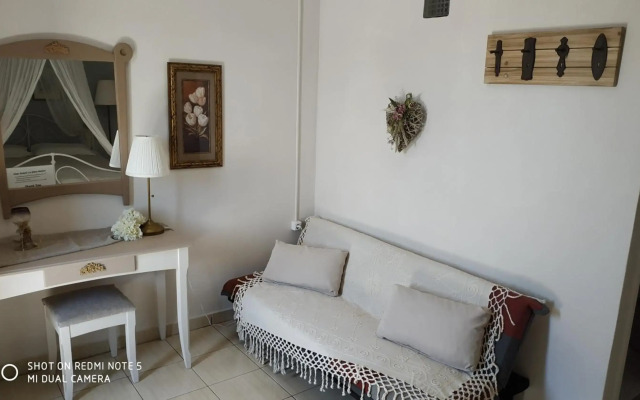 Niki Apartments