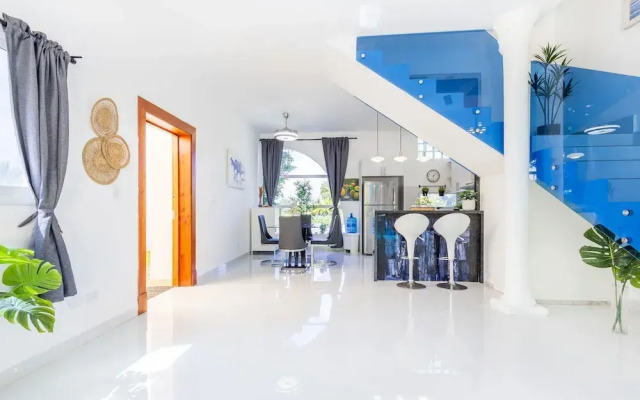 New Stylish 3BR Villa With Private Pool Terrace