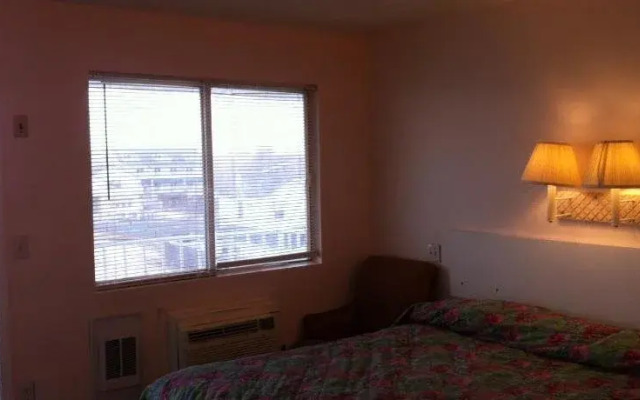 Surfside Motel