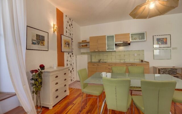 Mandarina - sea View Apartment Ana