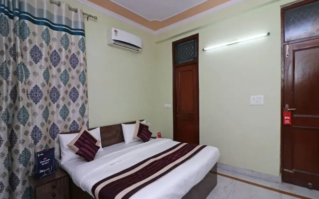 OYO 12774 Akash Residency