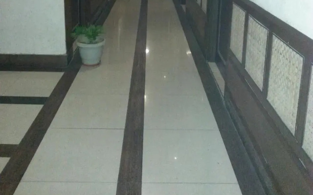 STARiHOTELS Meerut