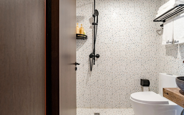 Floral Hotel · Weihai Haya Swimming Pool Garden hotel