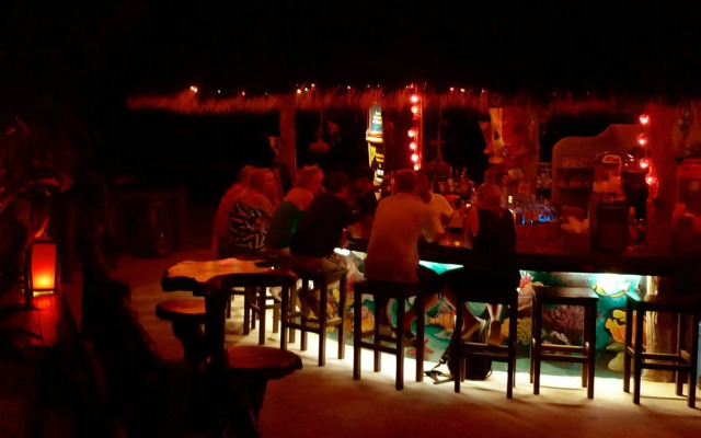 Lanta Castaway Beach Resort