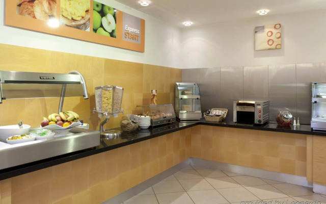 Holiday Inn Express Bedford by IHG