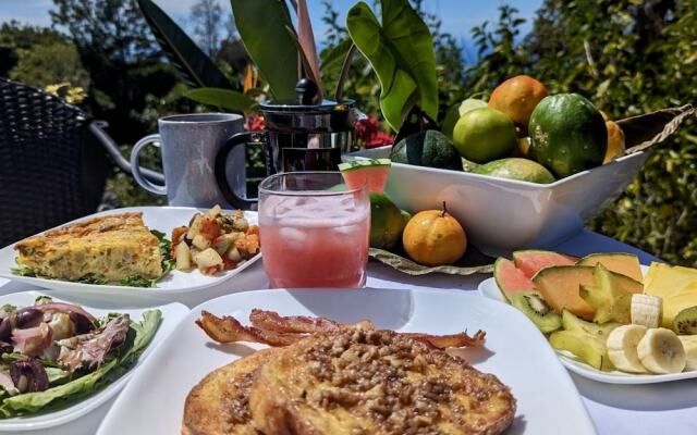 Mango Sunset Bed and Breakfast
