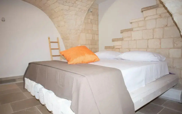Poolside Holiday Home Near Cisternino