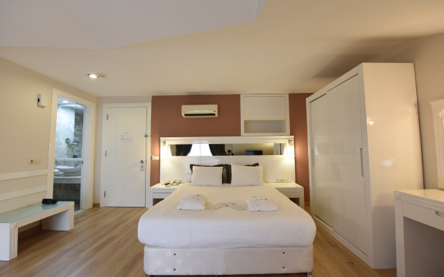 Tripolis Hotel