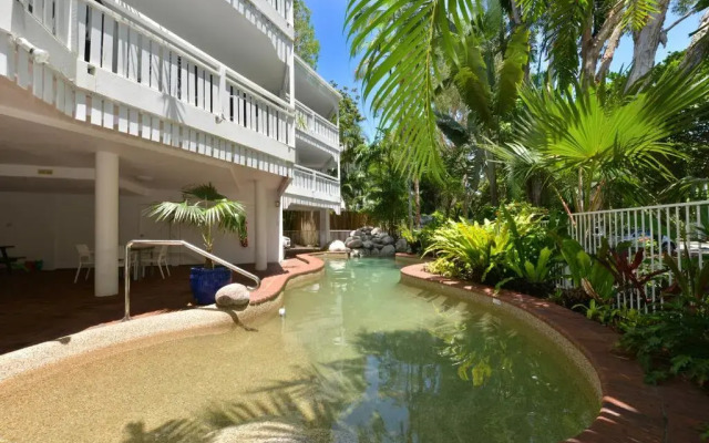 The White House Port Douglas