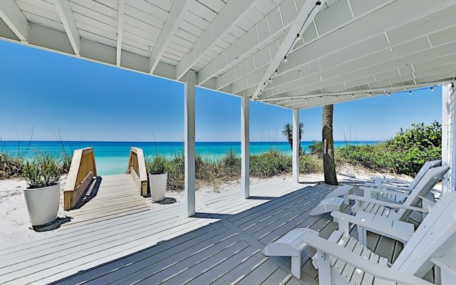 New Listing! The Beach House - Gulf-front Haven 4 Bedroom Home