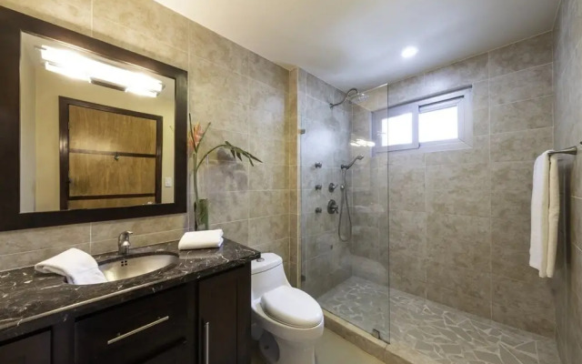 Dds-802n Luxurious Family Friendly Penthouse