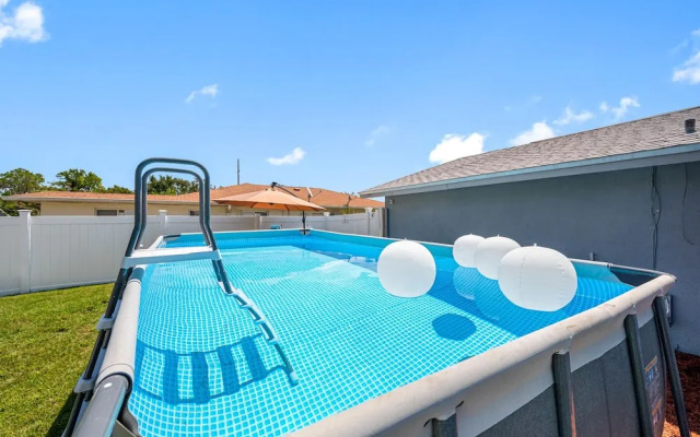 Paradise Haven- Amazing 4BR Oasis With Pool
