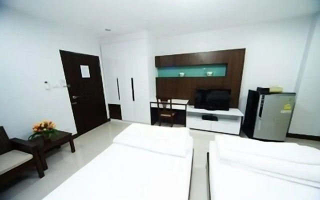 Central place serviced apartment 1
