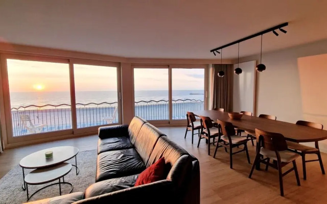Apartment in Nieuwpoort With Ocean Views