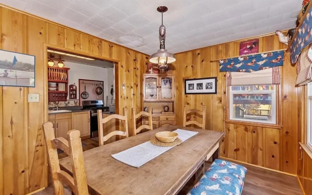 031 - Paradise Pines