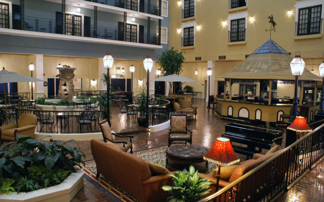 DoubleTree Suites by Hilton Hotel Lexington