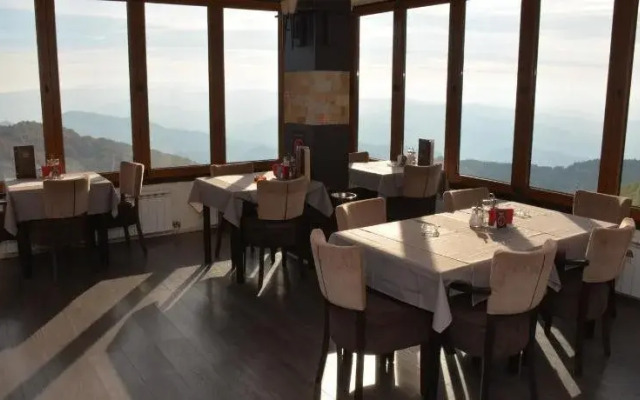 Hotel Milmari Resort