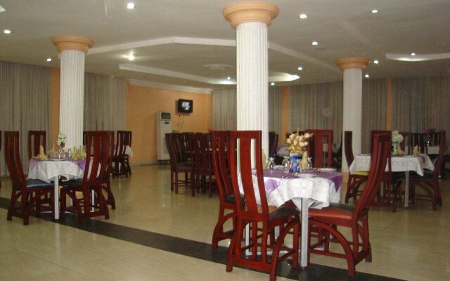 Nirvana Hotel and Suites